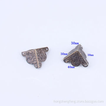 Factory Supply Cheap Price Antique 30mm Metal Box Edge Corner